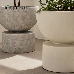 أواني زهور عصرية بسيطة ومتينة من الخرسانة المقواة بالألياف الزجاجية، بتصميم مخصص للاستخدام الخارجي في مداخل الفنادق الفاخرة - Product Image 2