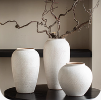 Bol rond, centre de table d'intérieur, porcelaine antique, céramique faite à la main, écologique, luxe léger, vase simple pour la décoration de la maison