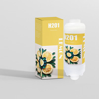 Purificateur de Douche Manuel YenvQee à la Vitamine C pour Adoucir l'Eau, Filtre de Douche en Plastique pour Usage Domestique, Élimination de la Rouille et du Chlore, Parfum Rose