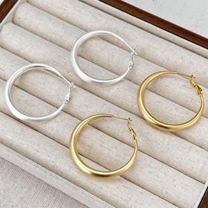 Orecchini a Cerchio in Ottone Placcato Oro e Argento, Grandi Cerchi Spazzolati Semplici per Donna - Product Image 1