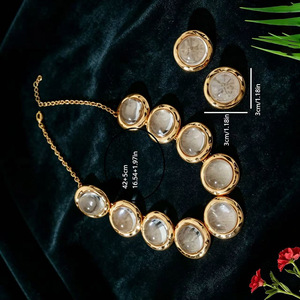 Nouveautés 2026 : Parures de bijoux transparentes en acrylique tendance, élégantes et modernes pour femmes - Product Image 4
