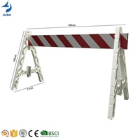 Barrera de Tráfico Portátil de Plástico LUBA de 183 cm, Barrera Reflectante para Control de Multitudes, para Construcción de Carreteras y Seguridad