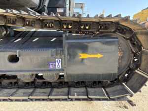 Excavatrice sur chenilles hydraulique d'occasion Hyundai 220-9S, modèle 2021, 22 tonnes, puissante force de creusement, moteur hydraulique stable, boîte de vitesses - Product Image 5