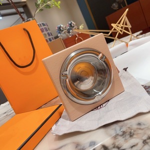 Cendrier de luxe haut de gamme en bois de hêtre et acier inoxydable pour la maison, le salon, le bureau – Design élégant et raffiné - Product Image 3