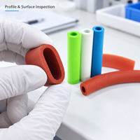 Tubes en mousse de silicone sur mesure et profilés extrudés creux, sections rondes et ovales flexibles pour l'étanchéité industrielle, fourniture OEM ODM