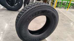 Pneus de camion radiaux Invovic Firemax 11R22.5 11R24.5 Heavy Duty 295/75r22.5 à faible résistance au roulement, motif de roulement directionnel et de traction - Product Image 5