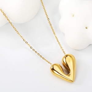 Collier pendentif irrégulier épais en acier inoxydable plaqué or 18 carats, motif cœur, idéal pour la Saint-Valentin, un cadeau populaire et élégant - Product Image 1
