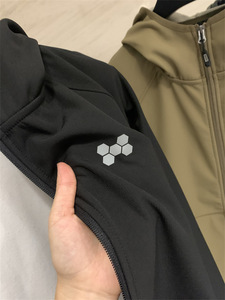 Top grade versione autunno moda <span class=keywords><strong>uomo</strong></span> calda a prova di vento fodera in pile con cappuccio logo personalizzato esterno impermeabile impermeabile <span class=keywords><strong>trench</strong></span> - Product Image 3