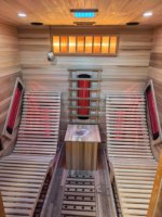 Sauna de Infrarrojos con Interior de Madera de Hemlock Canadiense y Exterior de Aluminio