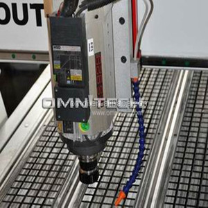 OMNI 1325 con Italia ATC huso cambio de herramientas automático CNC router - Product Image 2