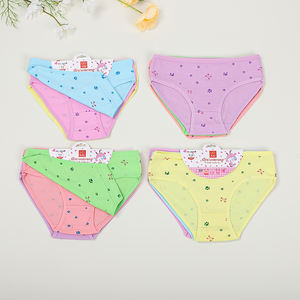 UOKIN Lot de 3 Culottes pour Petites Filles en Coton à 95%, Slips Mignons à Motifs de Dessins Animés pour Enfants de 4 à 10 Ans - Product Image 3