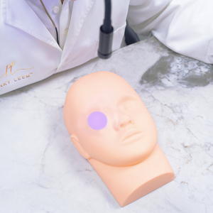 Lampe frontale UV Pinky Leem pour le durcissement de la colle, outil d'extension de cils avec luminosité réglable, outil essentiel à angle réglable à fixer sur la tête - Product Image 6