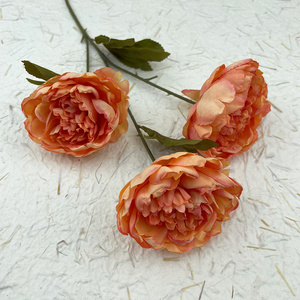 Vente en gros de fausse pivoine brûlée branche florale fleur artificielle 3 têtes soie blanche fausses pivoines en vrac - Product Image 4
