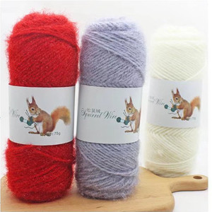 75g Usine Vente En Gros Fil Mélangé Laine Grossière Fil De Soie Tissé À La Main Chapeau Écharpe Châle Écureuil Laine Polyester Fil Brillant Brut - Product Image 1