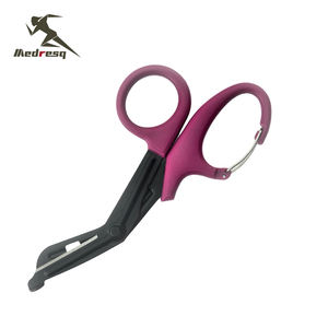 กรรไกรตัดผ้าพันแผลทางการแพทย์ ขนาด 6 นิ้ว และ 7.5 นิ้ว (15 ซม. และ 18.5 ซม.) ผลิตจากสแตนเลสเคลือบฟลูออไรด์ สำหรับพยาบาลและการปฐมพยาบาล - Product Image 4