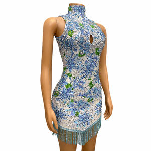 Novance Y4509 producto de venta azul diamantes de imitación borlas batas De cóctel flores impresas Vestidos De Gala Cortos escenario De concierto - Product Image 2