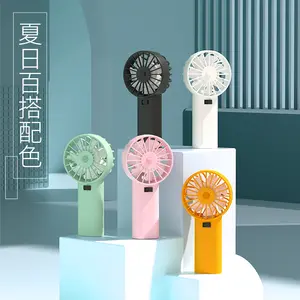 2023 Hotselling taşınabilir Mini el fanı kuru pil kumandalı kullanışlı Mini Fan