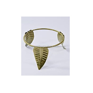 Forma de flor metal hierro latón plateado huevo soporte - Product Image 6