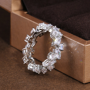 Anello a Forma di Foglia per Donne, Accessorio da Dito Semplice e alla Moda per Uso Quotidiano - Product Image 2