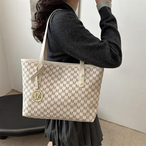 Borsa a Spalla da Donna all'Ingrosso di Grande Capienza in Pelle PU con Tracolla Singola, Semplice Stile Retrò alla Moda con Motivo a Caramella - Product Image 4