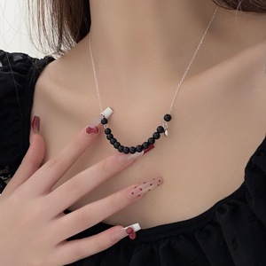 Collier de perles en agate noire argentée, pendentif en forme de cœur en argent S925, design minimaliste élégant pour femmes, bijoux à porter au quotidien - Product Image 1