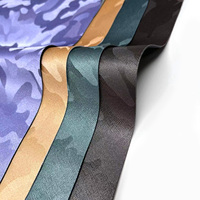 Tissu en similicuir PU brillant à motif camouflage tendance pour chaussures, gants, vestes, canapés, sacs et accessoires