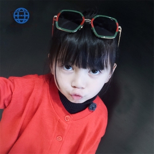 Teenyoun Fashion Cool Baby oversize Brand Designer Multi-Color Gradient Lens Eyewear Cute Girls Boys <span class=keywords><strong>occhiali</strong></span> <span class=keywords><strong>da</strong></span> <span class=keywords><strong>sole</strong></span> <span class=keywords><strong>occhiali</strong></span> <span class=keywords><strong>da</strong></span> <span class=keywords><strong>sole</strong></span> per bambini - Product Image 4