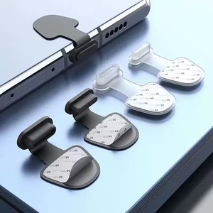 Tapón Antipolvo Universal Tipo-C Antipérdida y Antipolvo para iPhone 17, Huawei, <span class=keywords><strong>Xiaomi</strong></span> - Product Image 1