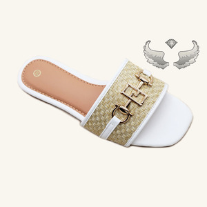 Sandales et pantoufles plates d'été tendance pour femmes, durables, confortables et respirantes, vente en gros - Product Image 4