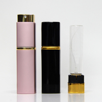 Offres Spéciales Mini carré en aluminium rechargeable atomiseur de parfum voyage Portable vaporisateur de parfum pour les soins personnels
