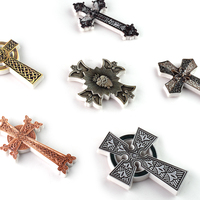 En gros Personnalisé Croix Chrétienne Catholique Décoratif Résine Réfrigérateurs Aimants Réfrigérateur Magnétique Pour L'église Et La Maison Prière