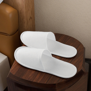 Zapatillas de Hotel de rizo blanco con suela gruesa de 4mm, zapatillas antideslizantes desechables a granel para Spa Resort, hospitalidad, venta al por mayor - Product Image 4