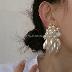 复古镀金大圈耳环珍珠流苏夸张瀑布状吊坠经典风格 - Product Image 5