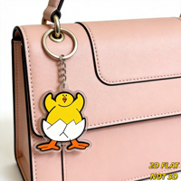 Porte-clés en acrylique « Poussin joyeux sortant d'un œuf », breloque animale mignonne de printemps avec anneau métallique, pour clés, sacs, sacs à dos
