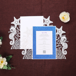 Pochette d'invitation découpée au laser sur mesure, thème océan, avec carte imprimée pailletée bleue et enveloppe blanche - Product Image 4