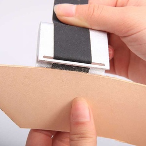 Bloque de sellado de <span class=keywords><strong>lijadora</strong></span> de cuero curtido vegetal DIY hecho a mano con papel de lija Borde de cuero varilla de lijado de aluminio - Product Image 3