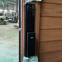 Puerta Pivotante de Aluminio Serie 85 con Panel de Vidrio Templado para Entrada Principal de Villas de Lujo