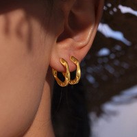 Pendientes de Aro Circulares Trenzados, Estilo Minimalista y Moderno, Chapados en PVD con Oro Real de 18K, Pendientes de Moda