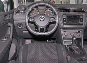 <span class=keywords><strong>2020</strong></span>-2024 Gasolina usada barata Volks-wagen <span class=keywords><strong>Tiguan</strong></span> Coche Automático 5 asientos <span class=keywords><strong>Segunda</strong></span> <span class=keywords><strong>mano</strong></span> Vehículo de gasolina Seconde Main Voiture D'occasion - Product Image 3