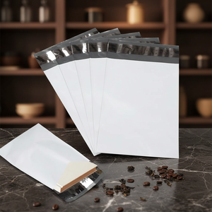 Sacchetti corriere in plastica impermeabili auto-sigillanti sacchetti Polymailer buste di plastica Express Bag per il pacchetto di <span class=keywords><strong>spedizione</strong></span> - Product Image 1