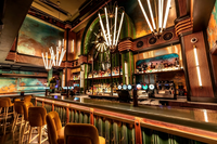 Conception personnalisée de stand de bar pour boîte de nuit |   Présentoirs de Comptoir de Luxe |   Service d'installation clé en main écologique pour LED