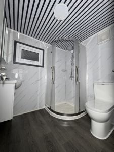 WC con Doccia di Alta Qualità, Cabina Doccia Prefabbricata, Bagno Mobile Portatile per Hotel Realizzato in Materiale a Pannelli Sandwich, Casa Container - Product Image 5