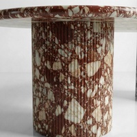 Table à manger ovale en marbre Calacatta rouge sur mesure avec piédestal cannelé artisanal – Décoration intérieure
