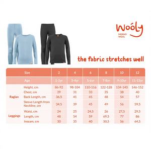 Conjunto de Ropa Interior Térmica para Niños Wooly Kid's, Lana Merino Suave, Color Negro, Edades de 2 a 10 Años - Product Image 1