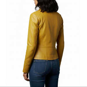 Veste en cuir de mouton jaune moutarde faite à la main sur mesure pour femmes, coupe ajustée, coupe-vent, sans col, design élégant et minimaliste - Product Image 3
