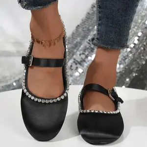 도매 사용자 정의 메리 제인 모조 다이아몬드 라운드 발가락 실크 직물 플랫 신발 여성 패션 숙녀 슬리퍼 신발