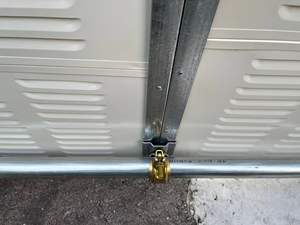 Barrière insonorisée <span class=keywords><strong>anti</strong></span>-<span class=keywords><strong>bruit</strong></span> extérieure Matériau métallique Micro rond et persiennes Barrière acoustique pour autoroute - Product Image 5