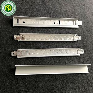 Grille de <span class=keywords><strong>plafond</strong></span> en T en acier, barre en T, barre transversale principale, angle mural <span class=keywords><strong>pour</strong></span> <span class=keywords><strong>faux</strong></span> <span class=keywords><strong>plafond</strong></span>, vente en gros en Chine - Product Image 5
