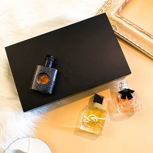 Le dernier coffret cadeau <span class=keywords><strong>de</strong></span> parfum pour femme Parisienne, best-seller des célébrités d'Internet, avec l'histoire explosive <span class=keywords><strong>de</strong></span> la fleur et la possibilité <span class=keywords><strong>de</strong></span> porter le flacon à l'envers - Product Image 2