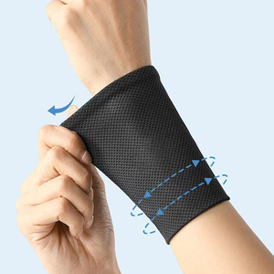 המפעל הסיטונאי עיצוב ארוגים רקמה כף היד תמיכה חבק כותנה כדורגל ספורט צמיד צמיד עם לוגו מותאם אישית - Product Image 6